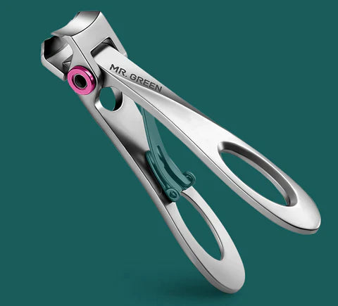 Cortador de Unhas Profissional em Aço Titânio - Durável, Preciso e Anticorrosivo para Uso Doméstico e Profissional